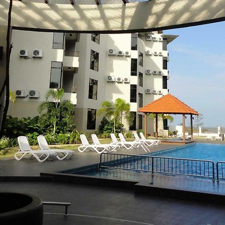 Cherloft@Samsuria Beach Residences Kampung Sungai Ular Εξωτερικό φωτογραφία