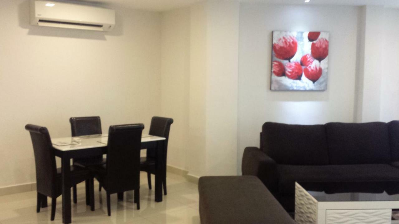 Cherloft@Samsuria Beach Residences Kampung Sungai Ular Εξωτερικό φωτογραφία