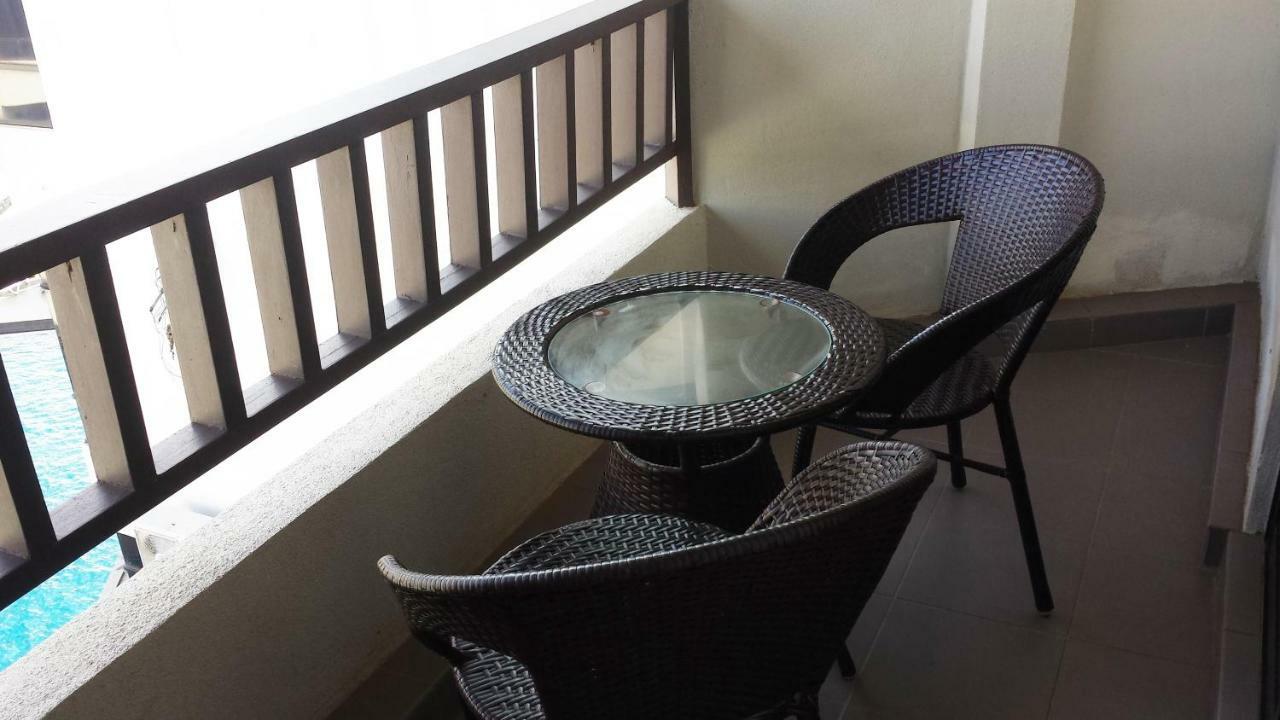 Cherloft@Samsuria Beach Residences Kampung Sungai Ular Εξωτερικό φωτογραφία