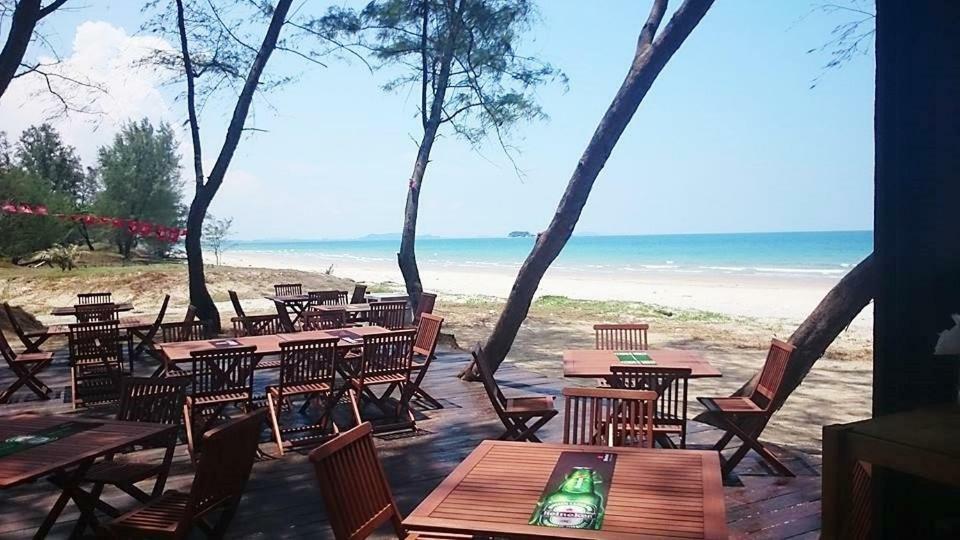 Cherloft@Samsuria Beach Residences Kampung Sungai Ular Εξωτερικό φωτογραφία